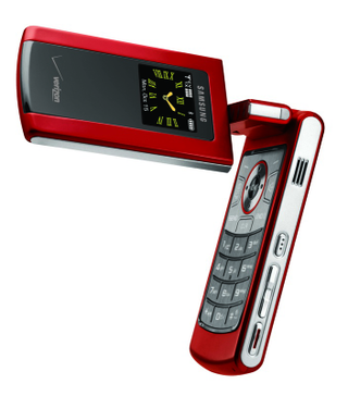 Illustration for article titled Samsung's Thin 3-Megapixel SCH-u900 FlipShot Camera Phone Hits Verizon
